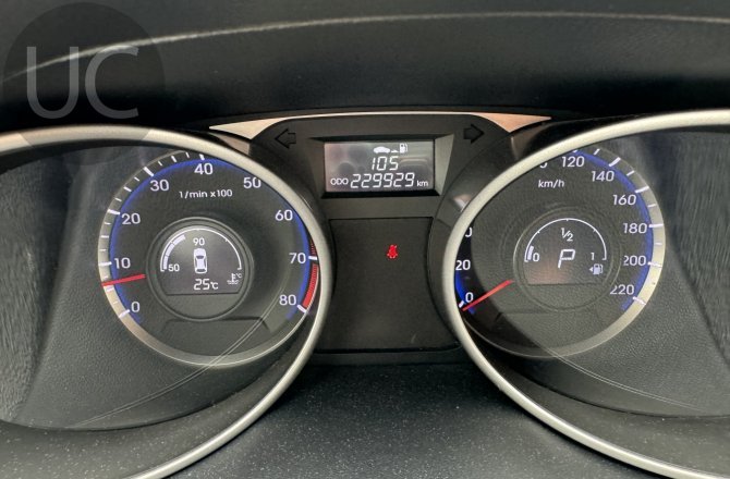 подержанный авто Hyundai ix35 2014 года
