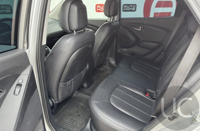 купить б/у автомобиль Hyundai ix35 2014 года