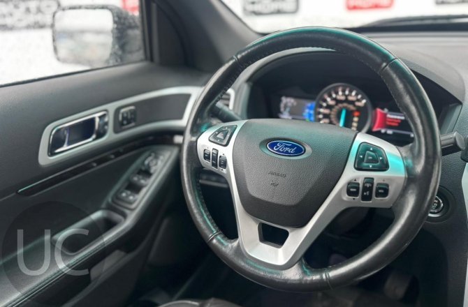 купить Ford Explorer с пробегом, 2015 года