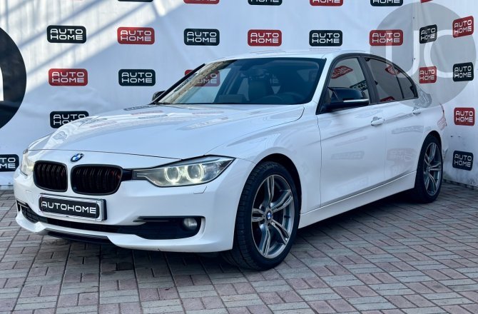 подержанный авто BMW 3 series 2012 года