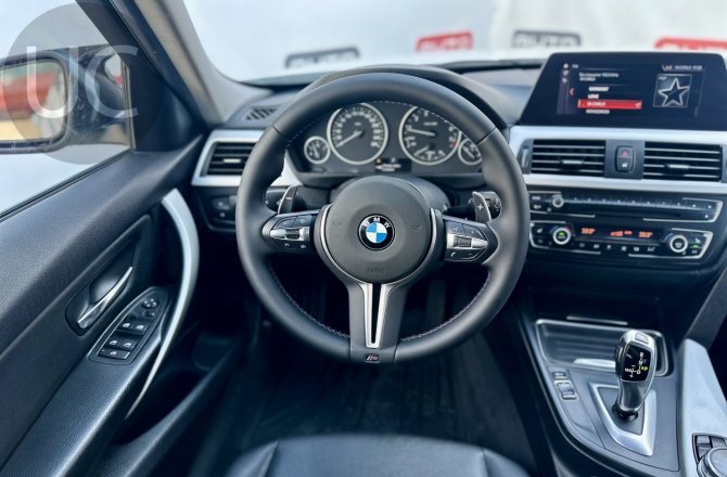объявление о продаже BMW 3 series 2012 года