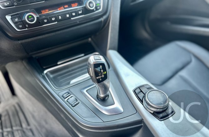 купить BMW 3 series с пробегом, 2012 года