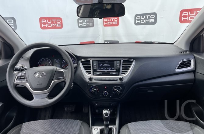 объявление о продаже Hyundai Solaris 2021 года