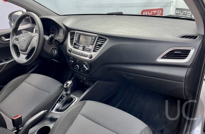 купить Hyundai Solaris с пробегом, 2021 года