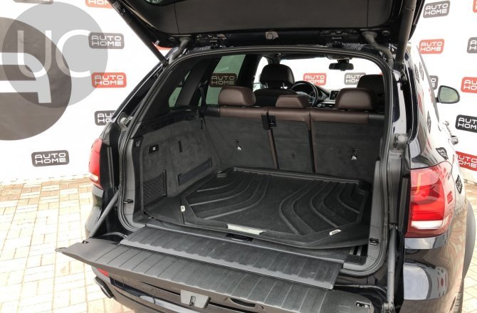 подержанный авто BMW X5 2014 года