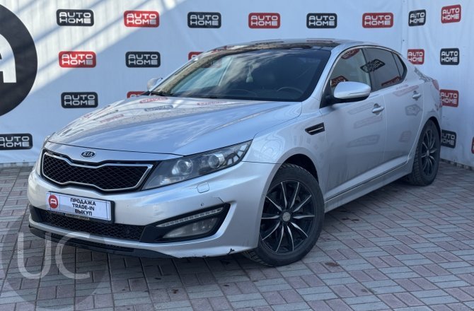 подержанный авто Kia Optima 2011 года