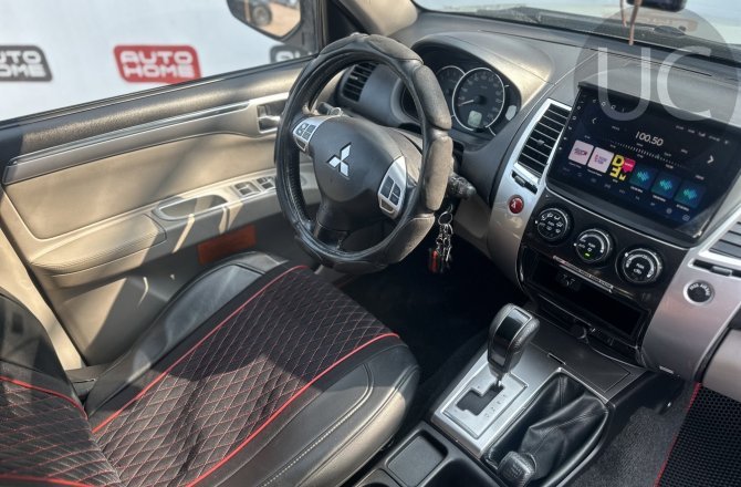 объявление о продаже Mitsubishi Pajero Sport 2011 года