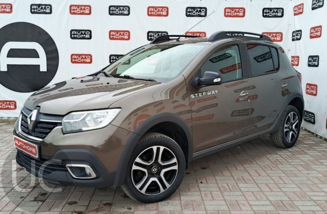подержанный авто Renault Sandero 2019 года