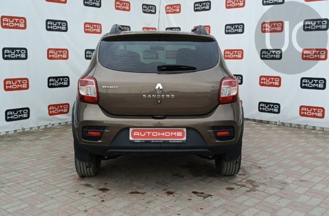 купить б/у автомобиль Renault Sandero 2019 года
