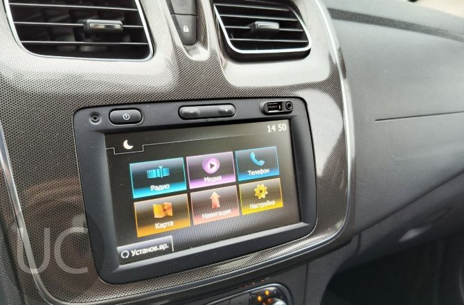 купить Renault Sandero с пробегом, 2019 года