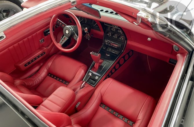 купить б/у автомобиль Chevrolet Corvette 1978 года