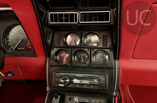 подержанный авто Chevrolet Corvette 1978 года