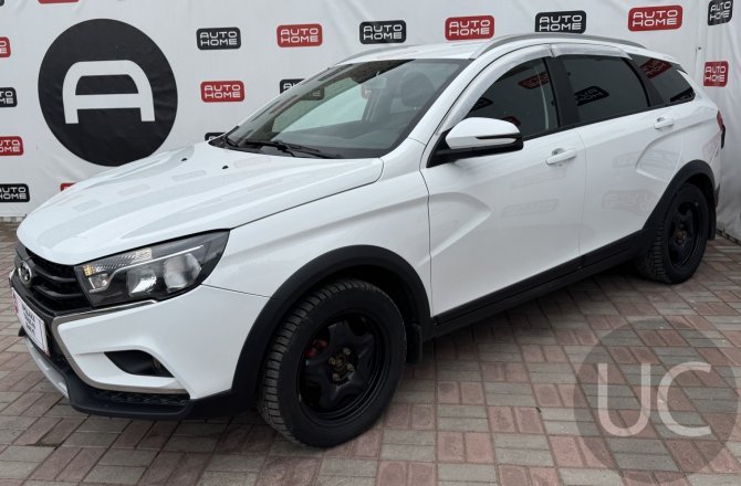 подержанный авто Lada (ВАЗ) Vesta 2021 года