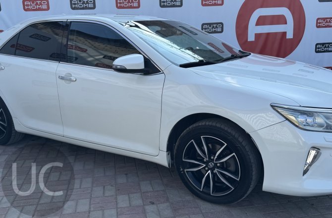 объявление о продаже Toyota Camry 2018 года