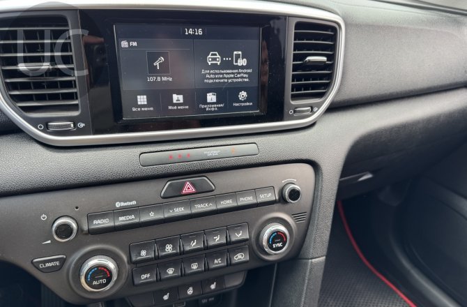подержанный авто Kia Sportage 2019 года