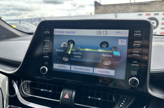объявление о продаже Toyota C-HR 2020 года