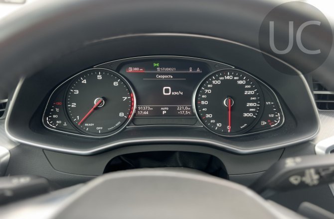 Audi A6 2019 года за 3 200 000 рублей
