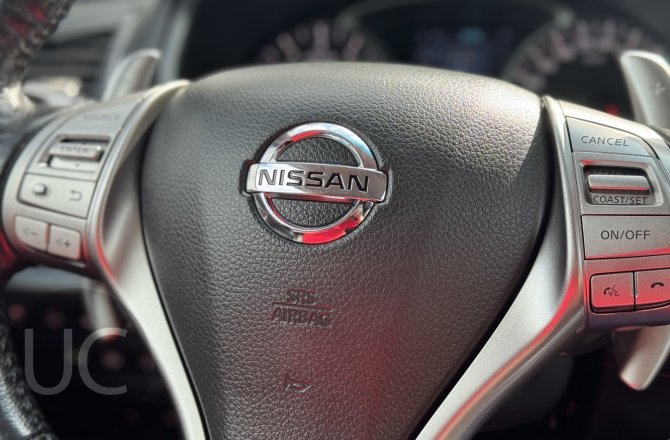 купить б/у автомобиль Nissan Teana 2014 года