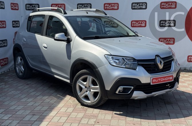 объявление о продаже Renault Sandero 2017 года
