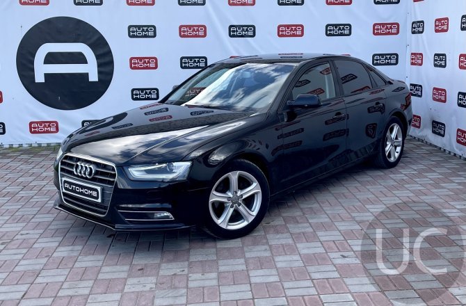 подержанный авто Audi A4 2013 года