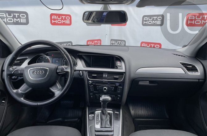 объявление о продаже Audi A4 2013 года