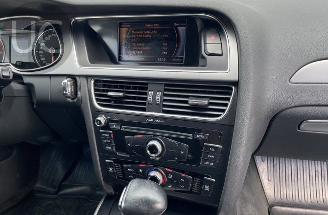 Audi A4 2013 года за 1 050 000 рублей