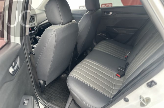подержанный авто Hyundai Solaris 2018 года