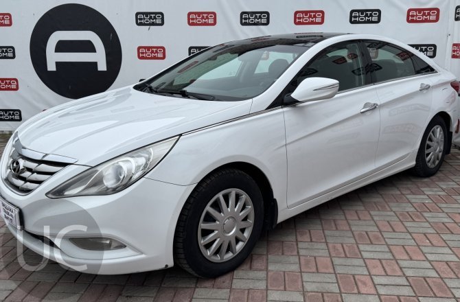 подержанный авто Hyundai Sonata 2011 года