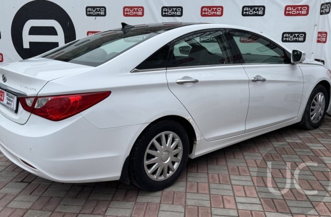 купить Hyundai Sonata с пробегом, 2011 года