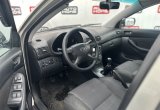 подержанный авто Toyota Avensis 2008 года