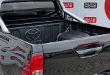 подержанный авто Toyota Hilux 2015 года