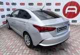 подержанный авто Hyundai Solaris 2021 года