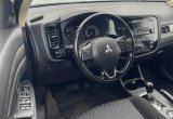 фотографии Mitsubishi Outlander