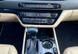 подержанный авто Kia Carnival 2019 года