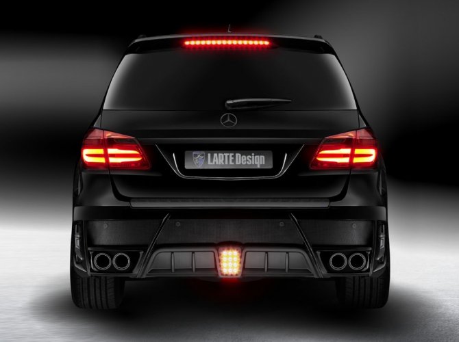 Mercedes-Benz_GL_Larte_Design_2.jpg