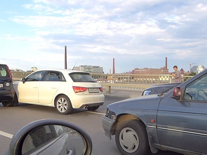 ДТП на Кантемировском мосту