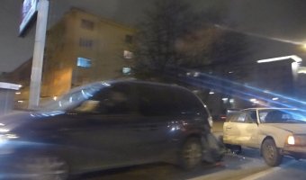 Экстремальное маневрирование в Петербурге на проспекте Стачек - ДТП как результат. 
