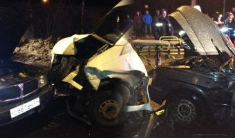 В Архангельске в ДТП с маршруткой пострадали девять человек