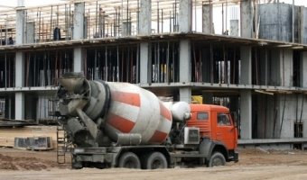 Бетономешалка сбила насмерть двоих человек в Новой Москве и скрылась с места преступления