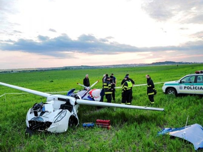 AeroMobil 2.jpeg
