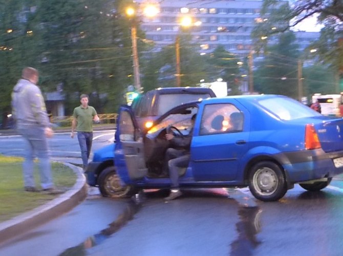 ДТП на площади Мужества