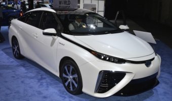 Водородный Toyota Mirai выйдет на рынок США этой осенью