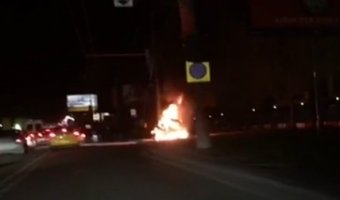 В Москве после ДТП в машине сгорела девушка