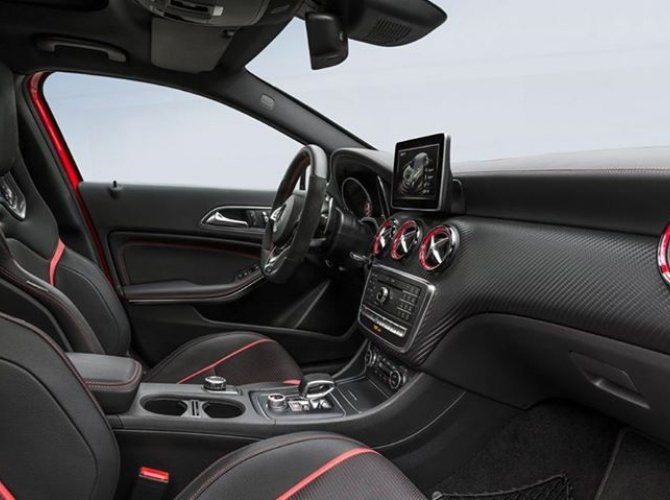 Mercedes A-Class 7.jpg