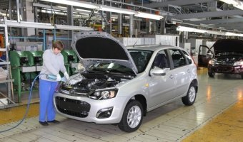 АвтоВАЗ возобновил производство, отстановленное на один день