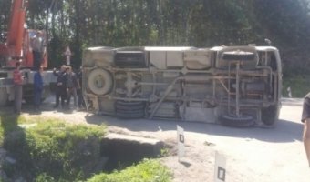 Смертельное ДТП под Новосибирском: грузовик протаранил пассажирский автобус