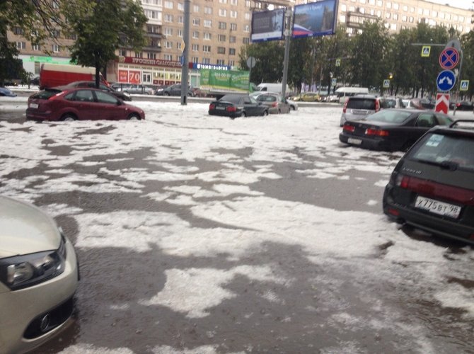 Дождь и град в Петербурге
