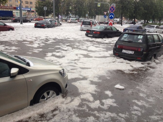 Дождь и град в Петербурге