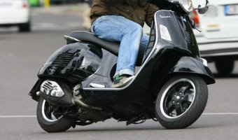 Подросток на скутере сбил инспектора ДПС в Санкт-Петербурге
