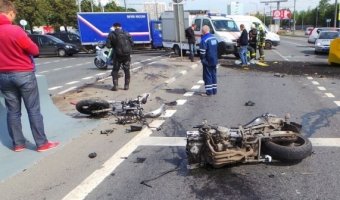 Смертельное ДТП в Москве: мотоцикл разорвало на две части